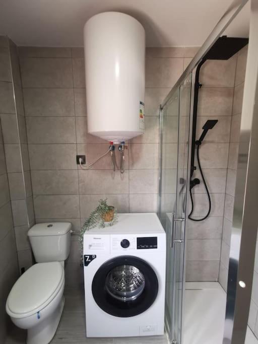 Apartamento Privado En Gijonアパートメント エクステリア 写真